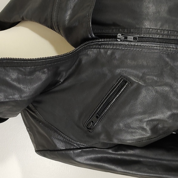 Coat: Genuine Leather Jacket - Picture 4 of 13